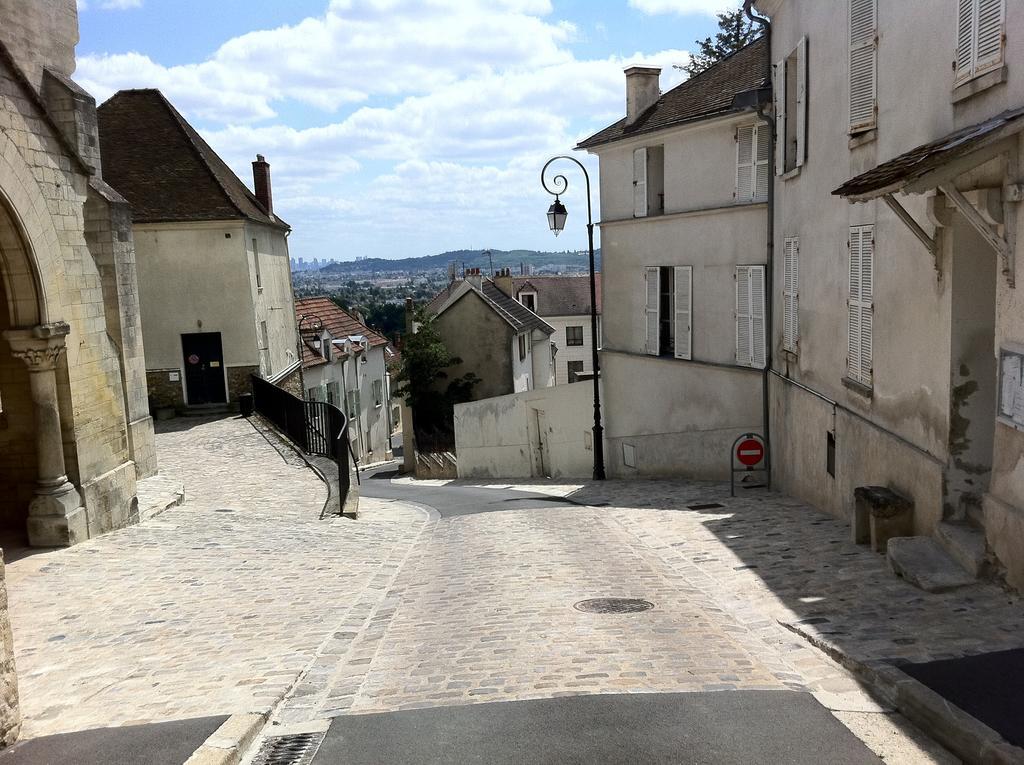 Hostellerie Du Prieure Saint-Prix  Exterior photo