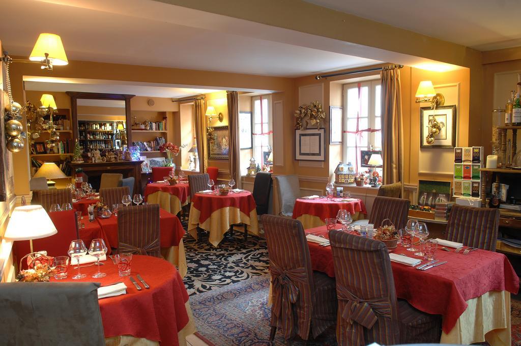Hostellerie Du Prieure Saint-Prix  Exterior photo