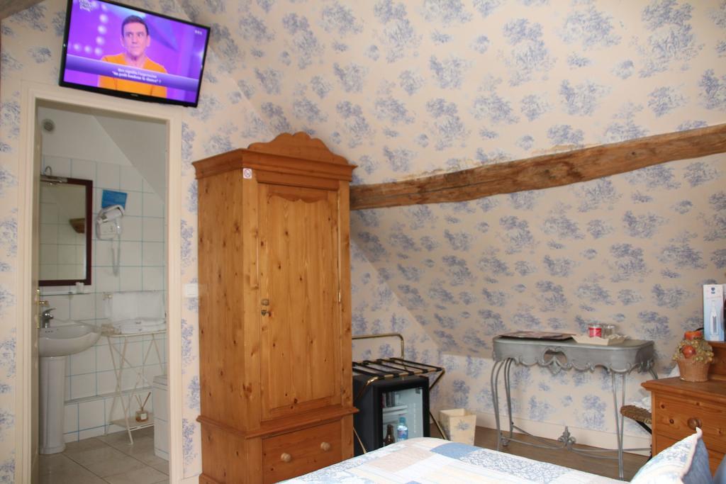 Hostellerie Du Prieure Saint-Prix  Exterior photo