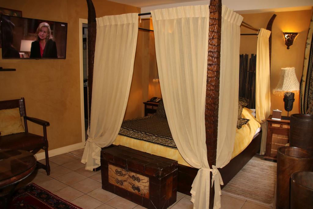 Hostellerie Du Prieure Saint-Prix  Exterior photo